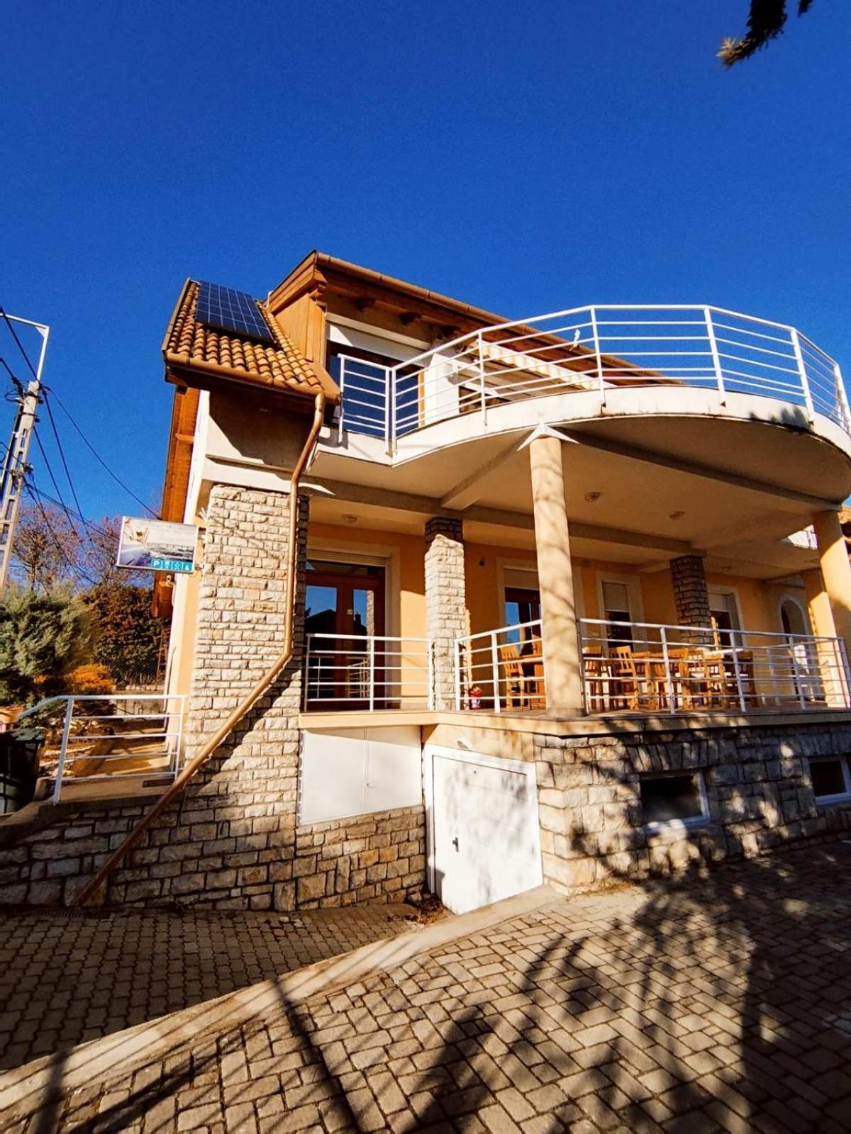 Apartman Vitorlas Vendeghaz Balatonfured Ngoại thất bức ảnh