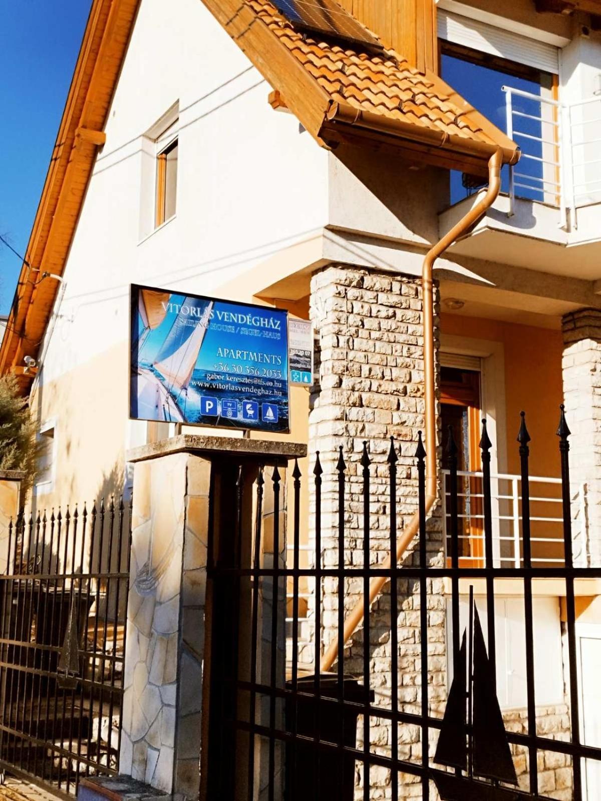 Apartman Vitorlas Vendeghaz Balatonfured Ngoại thất bức ảnh