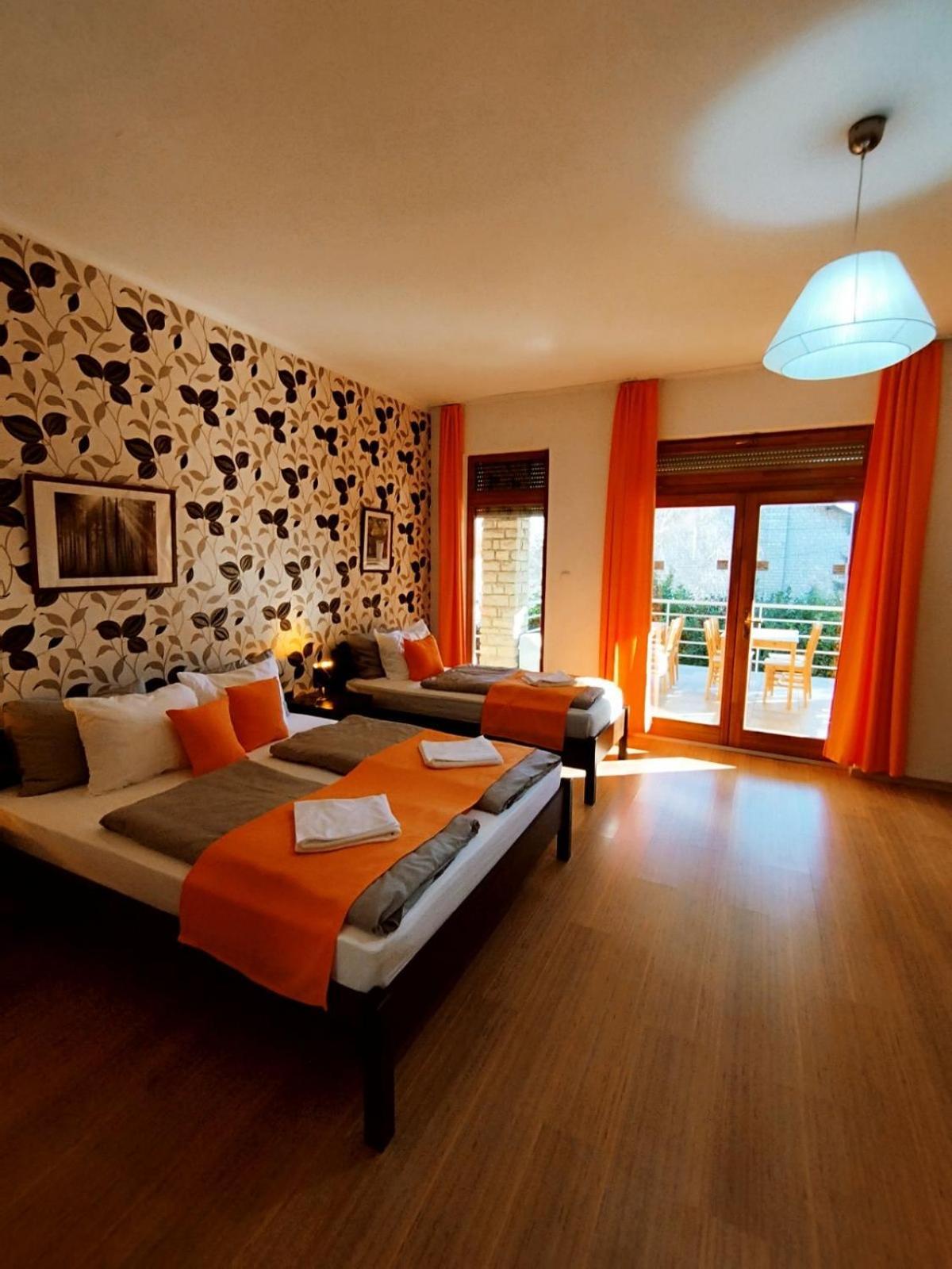 Apartman Vitorlas Vendeghaz Balatonfured Ngoại thất bức ảnh